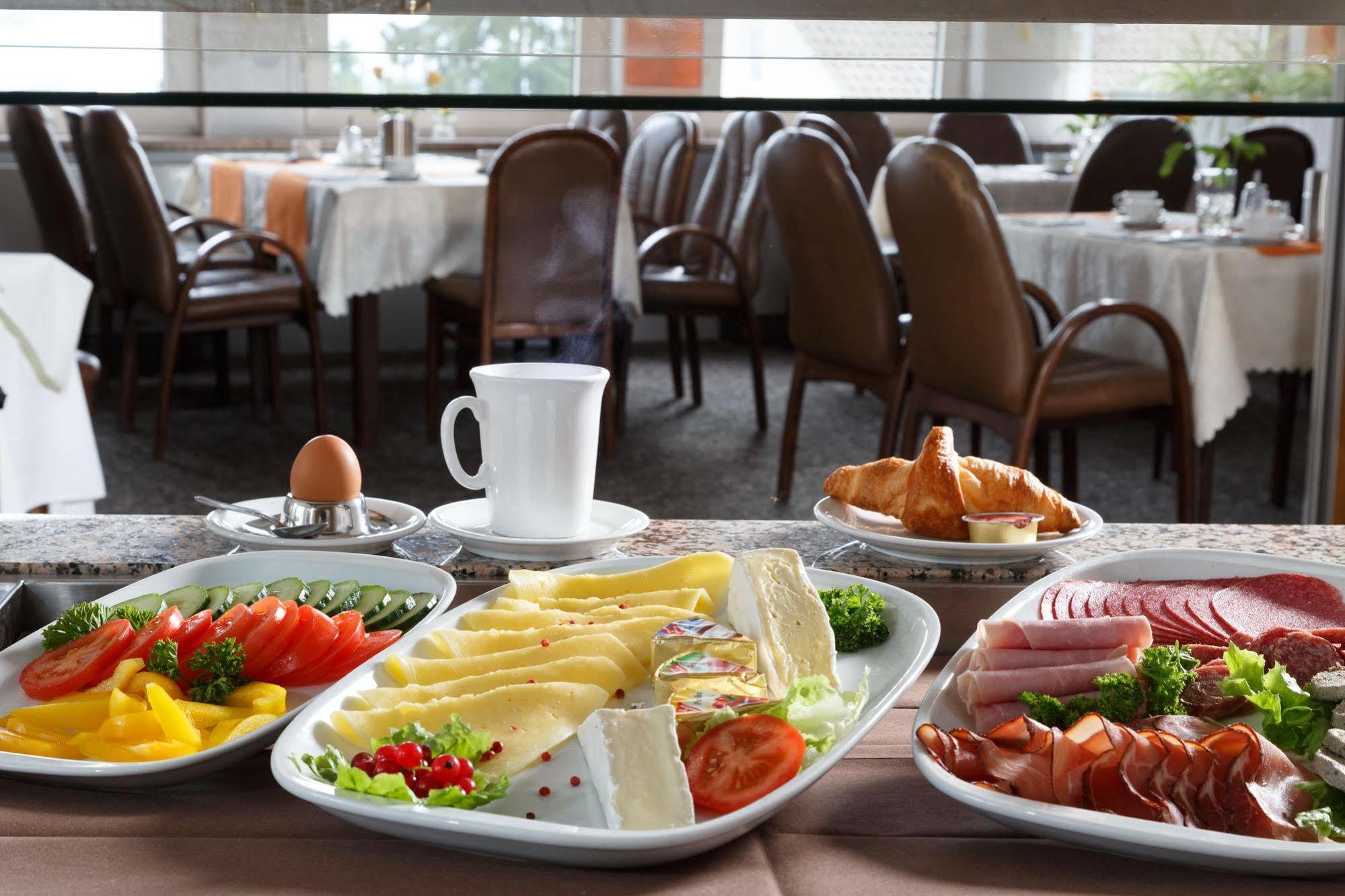 Hotel Am Sonnenhang Kassel Luaran gambar
