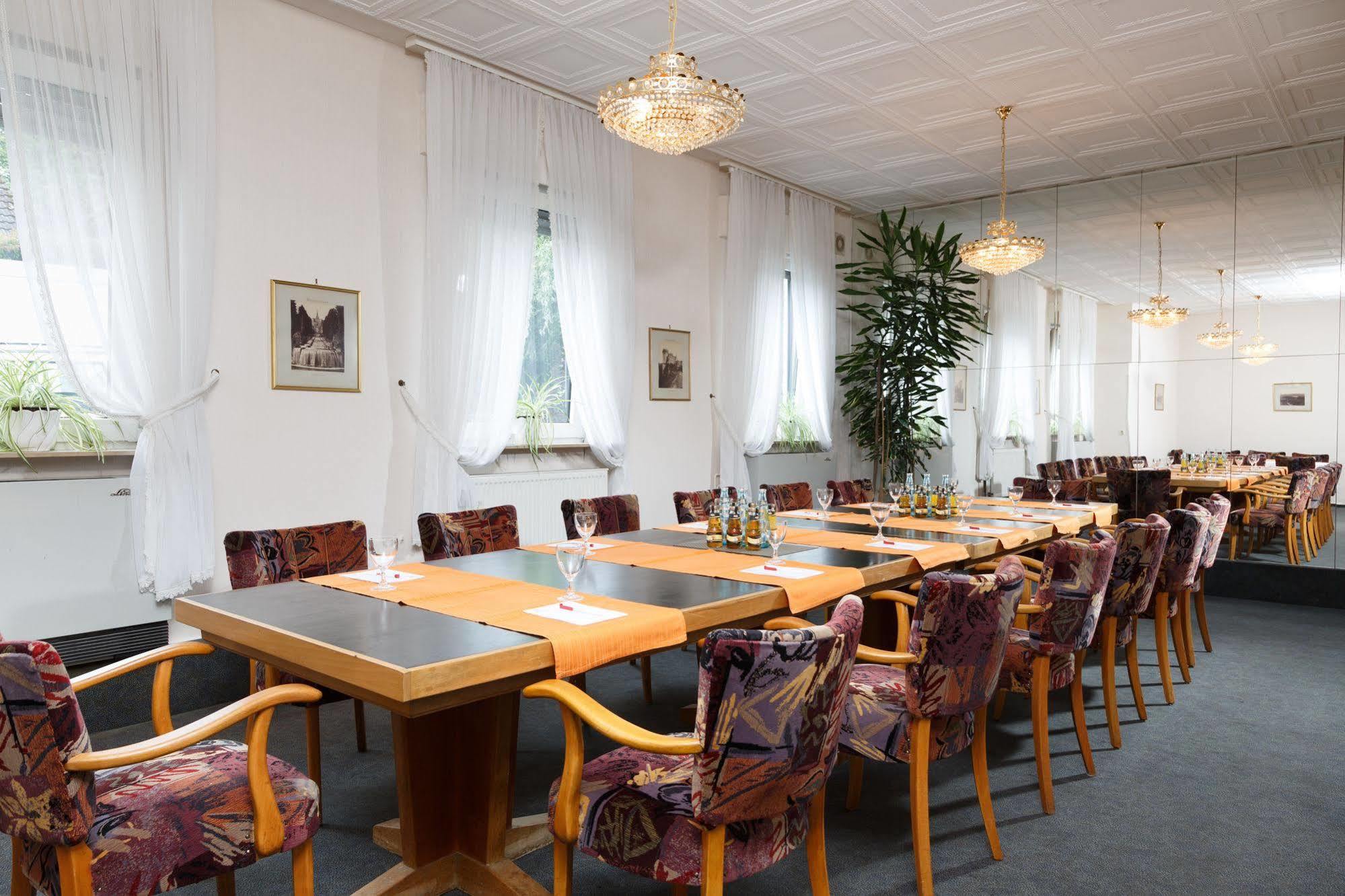 Hotel Am Sonnenhang Kassel Luaran gambar